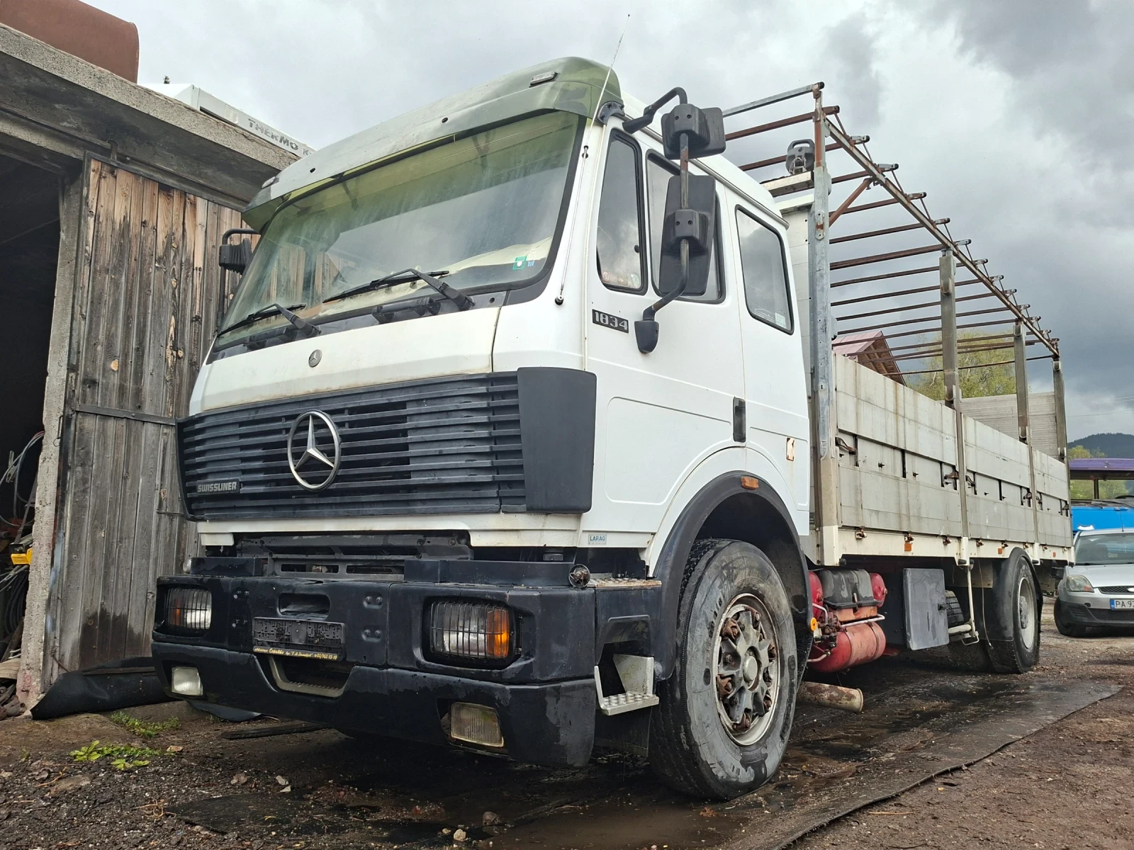 Mercedes-Benz 3335