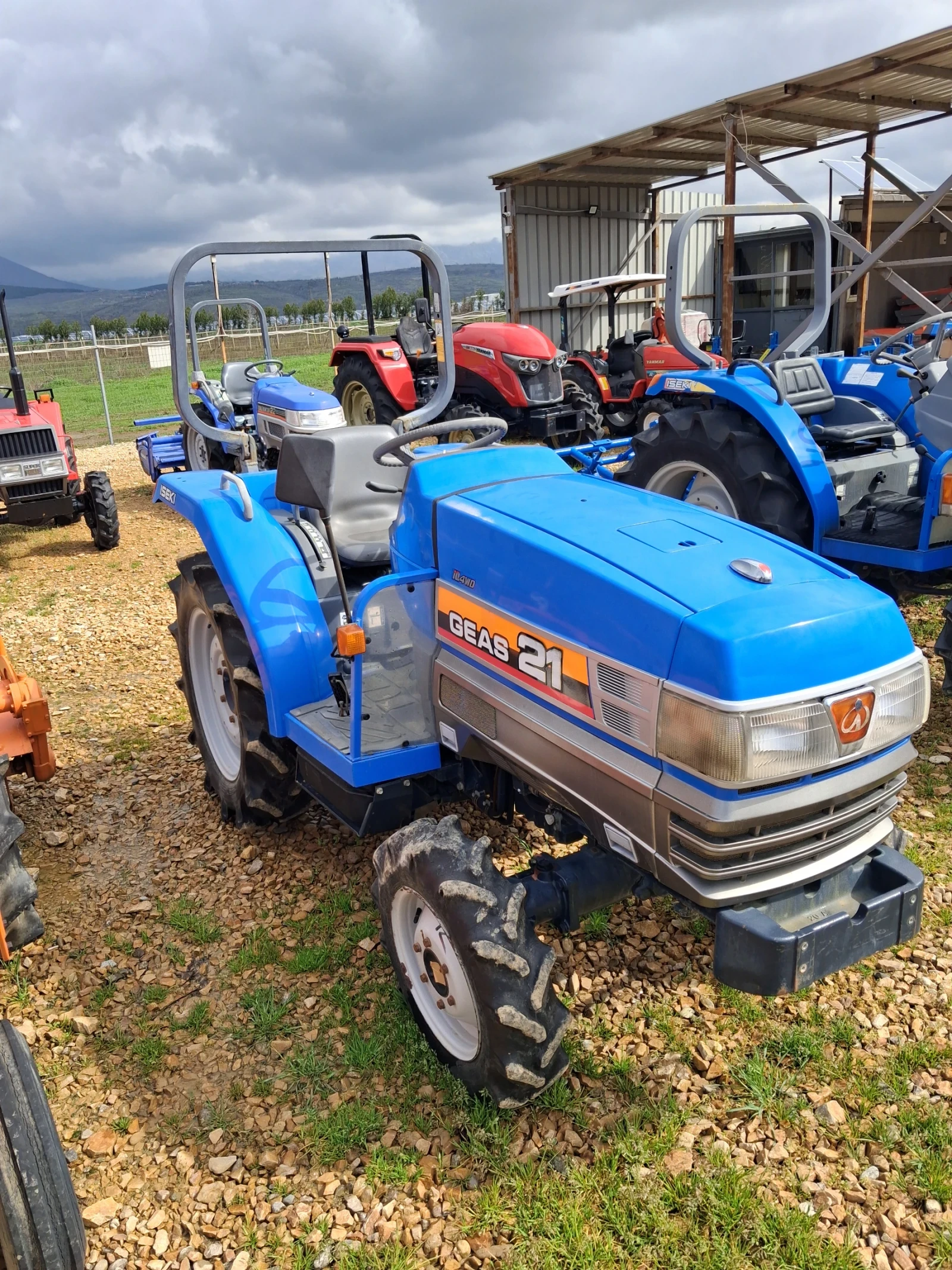 Трактор Kubota, снимка 2 - Селскостопанска техника - 54076438