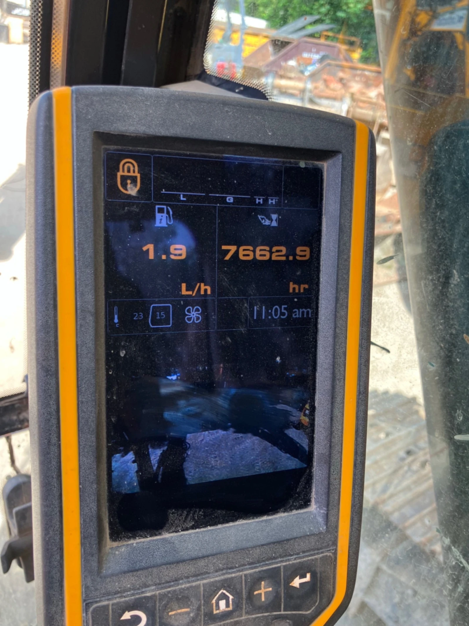 Багер JCB JS220LC, снимка 2 - Индустриална техника - 54746066