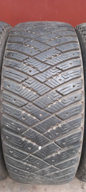 Гуми Зимни 225/50R17, снимка 6