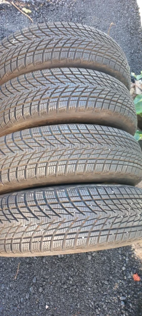 Гуми Зимни 175/65R15, снимка 4