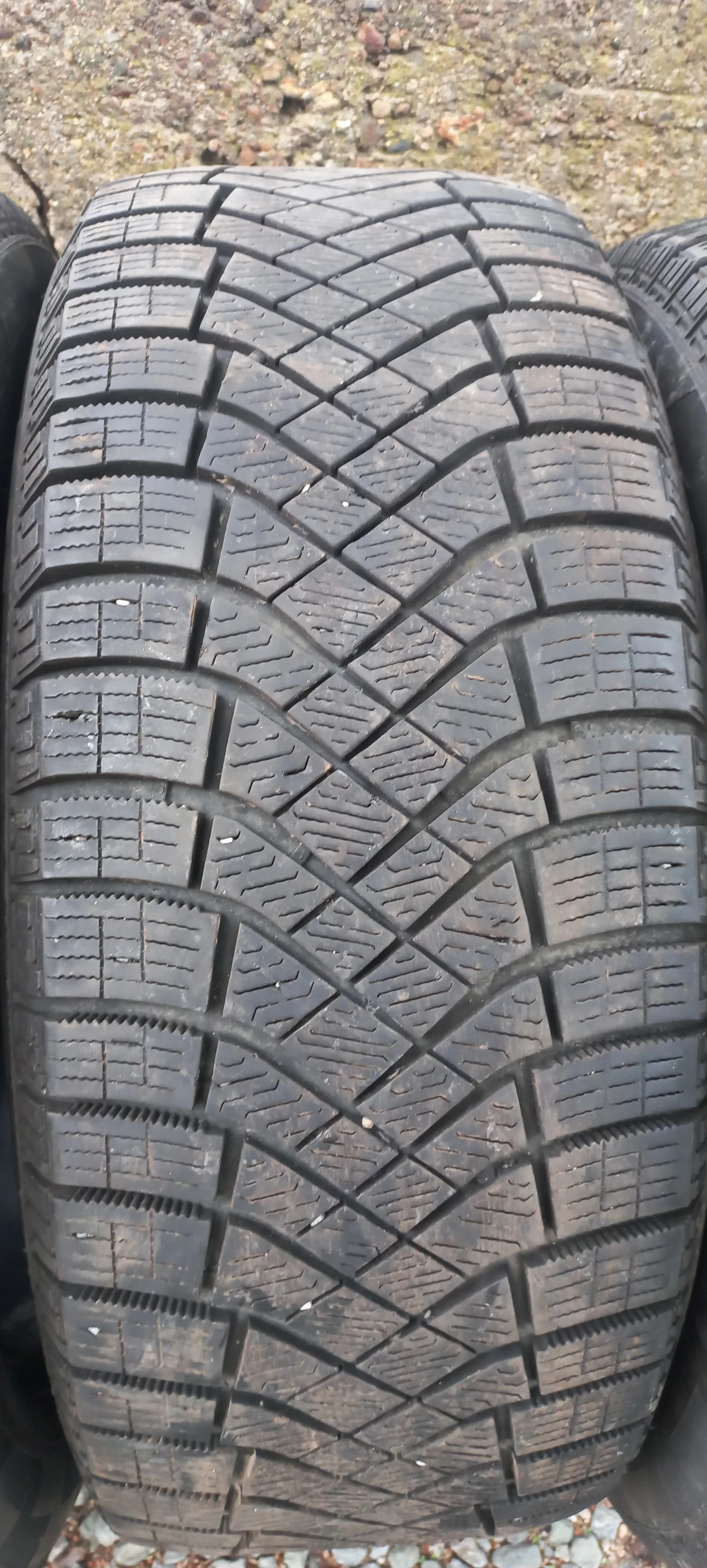  225/55R17 | Mobile.bg   16