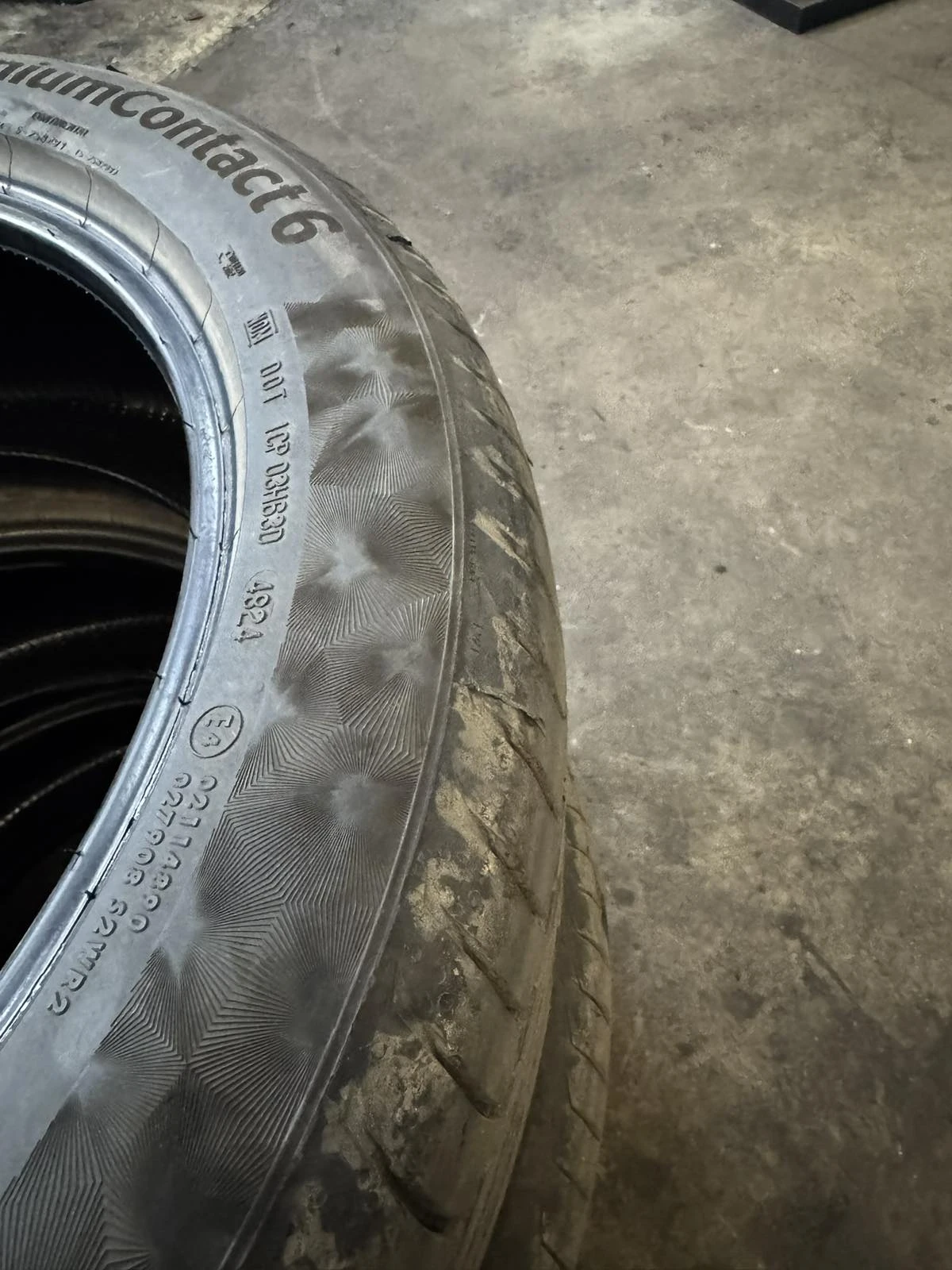Гуми Летни 235/50R19, снимка 2 - Гуми и джанти - 53980596