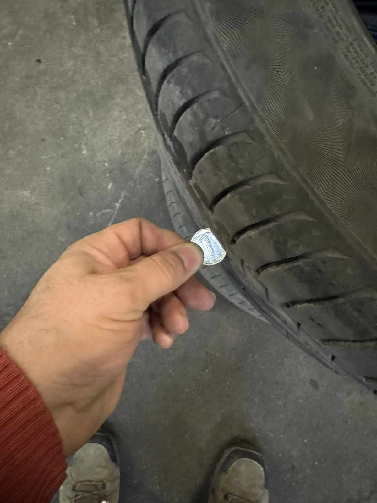 Гуми Летни 235/50R19, снимка 7 - Гуми и джанти - 53980596