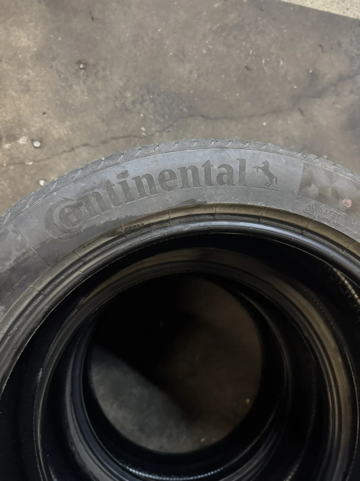 Гуми Летни 235/50R19, снимка 3 - Гуми и джанти - 53980596