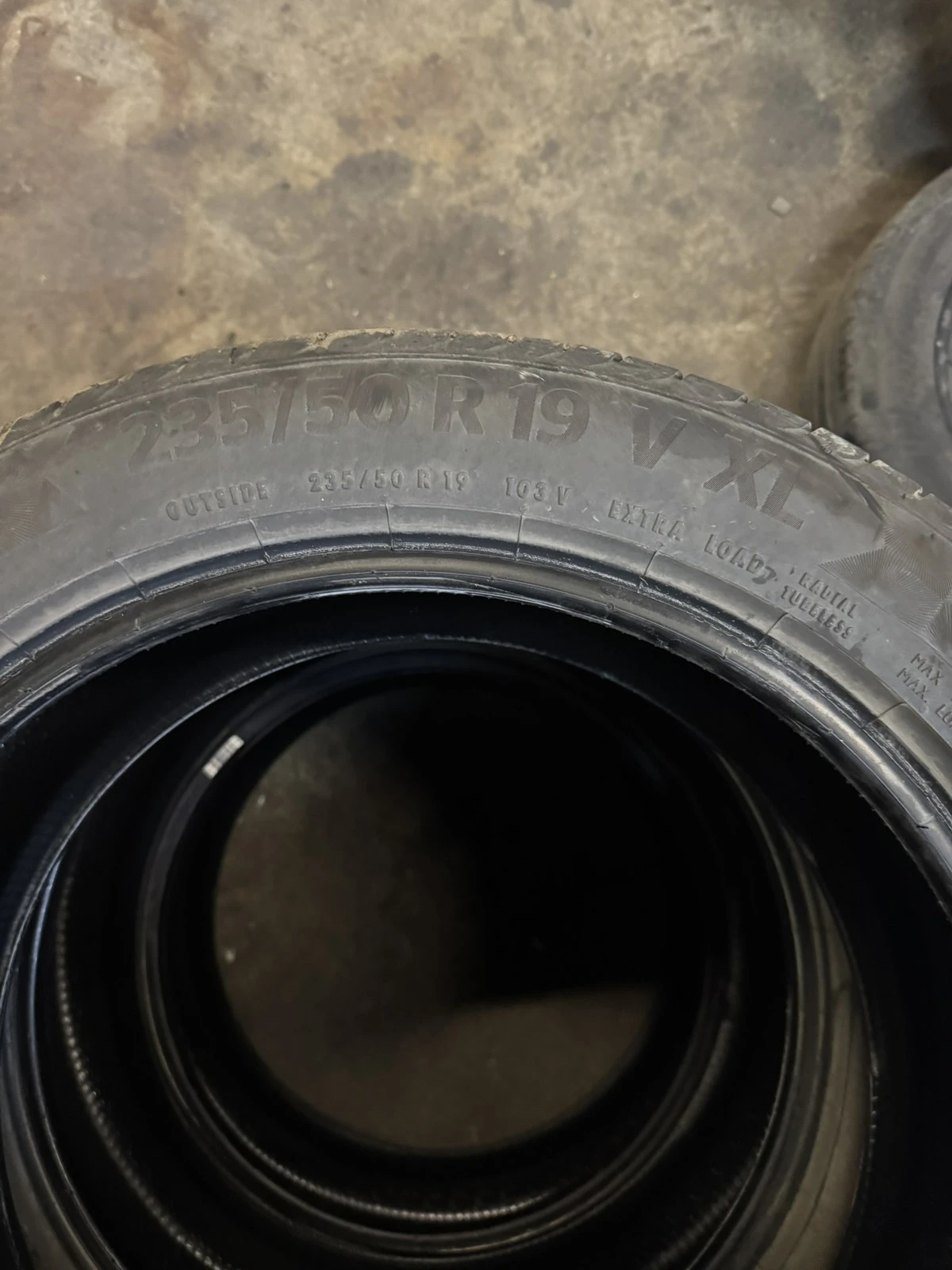 Гуми Летни 235/50R19, снимка 6 - Гуми и джанти - 53980596