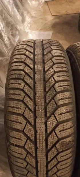 Гуми Зимни 185/60R14, снимка 2 - Гуми и джанти - 49205996