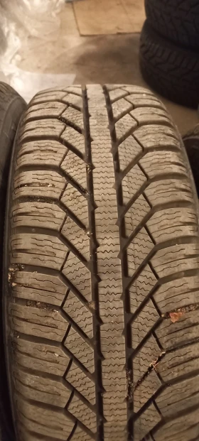 Гуми Зимни 185/60R14, снимка 3 - Гуми и джанти - 49205996