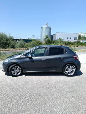 Peugeot 208 1.2i vti, снимка 4