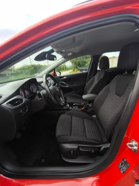 Opel Astra 1.6 CDTI Sport Tourer + , снимка 5
