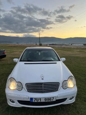 Обява за продажба на Mercedes-Benz C 220 ~4 500 лв. - изображение 2 | Auto.bg Обява за продажба на Mercedes-Benz C 220 ~4 500 лв. - изображение 2