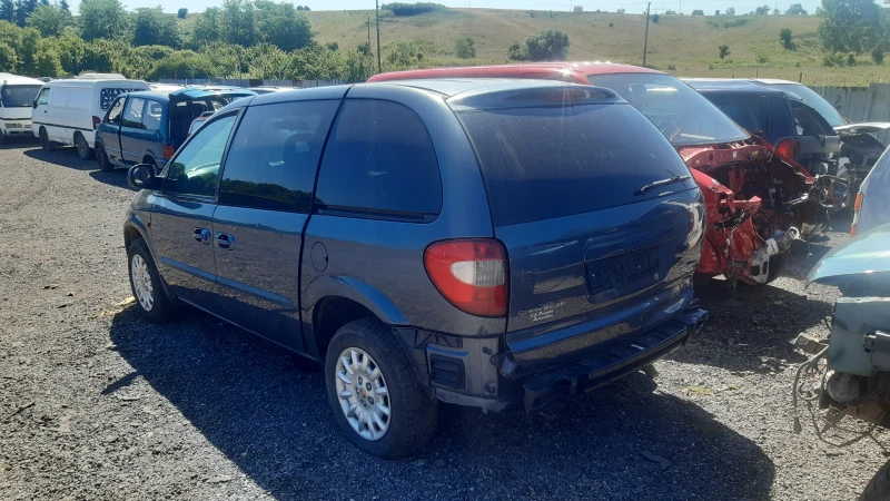 Chrysler Voyager 2.5crdi/на части , снимка 3 - Автомобили и джипове - 37395037