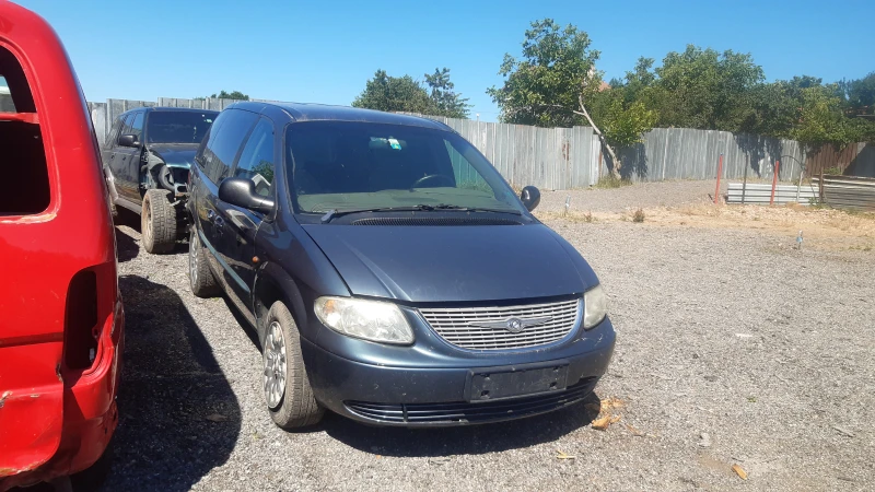 Chrysler Voyager 2.5crdi/на части , снимка 2 - Автомобили и джипове - 37395037