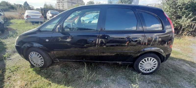 Opel Meriva 1.7 цдти, снимка 3 - Автомобили и джипове - 47196421