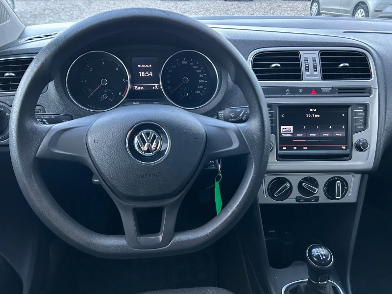 VW Polo 1.4TDI, снимка 16 - Автомобили и джипове - 47452666