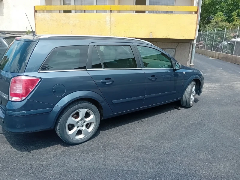 Opel Astra 1.6 , снимка 4 - Автомобили и джипове - 47904542