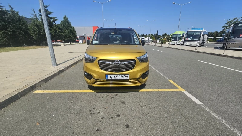 Opel Combo 1.5CDTI, снимка 14 - Автомобили и джипове - 51215089