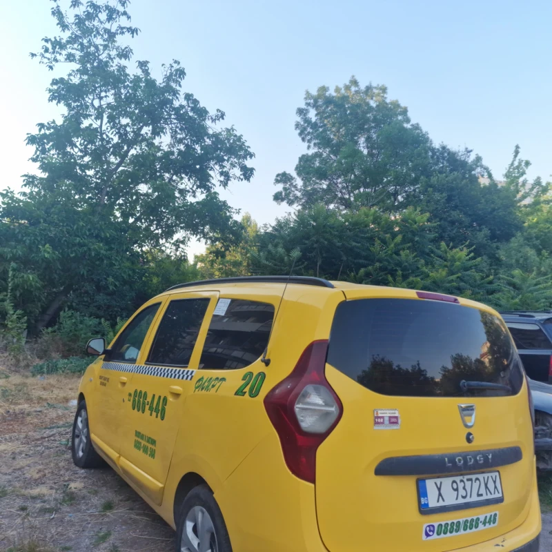 Dacia Lodgy, снимка 3 - Автомобили и джипове - 52591196