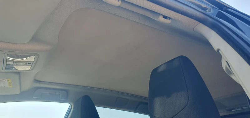 Toyota Auris 1.4d4d- НАВИ- ПАНОРАМА!!!!!, снимка 12 - Автомобили и джипове - 51624429