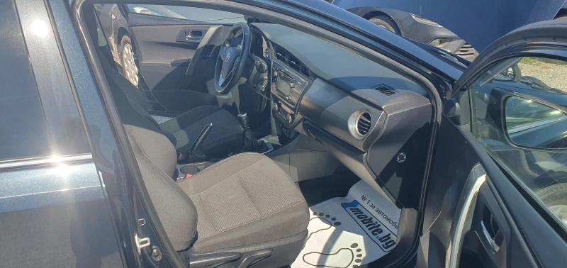 Toyota Auris 1.4d4d- НАВИ- ПАНОРАМА!!!!!, снимка 15 - Автомобили и джипове - 51624429