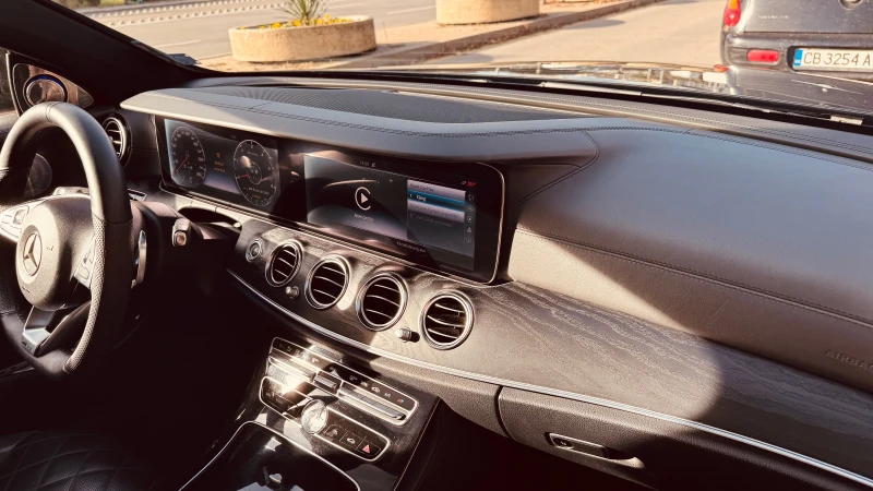 Mercedes-Benz E 350 AMG , снимка 12 - Автомобили и джипове - 52255094