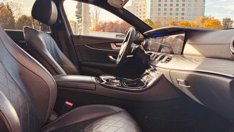 Mercedes-Benz E 350 AMG , снимка 11 - Автомобили и джипове - 52255094