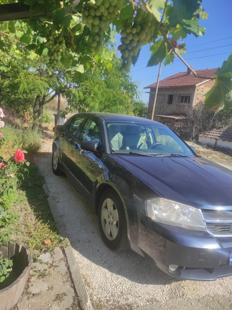 Dodge Avenger SXT, снимка 2 - Автомобили и джипове - 52269698