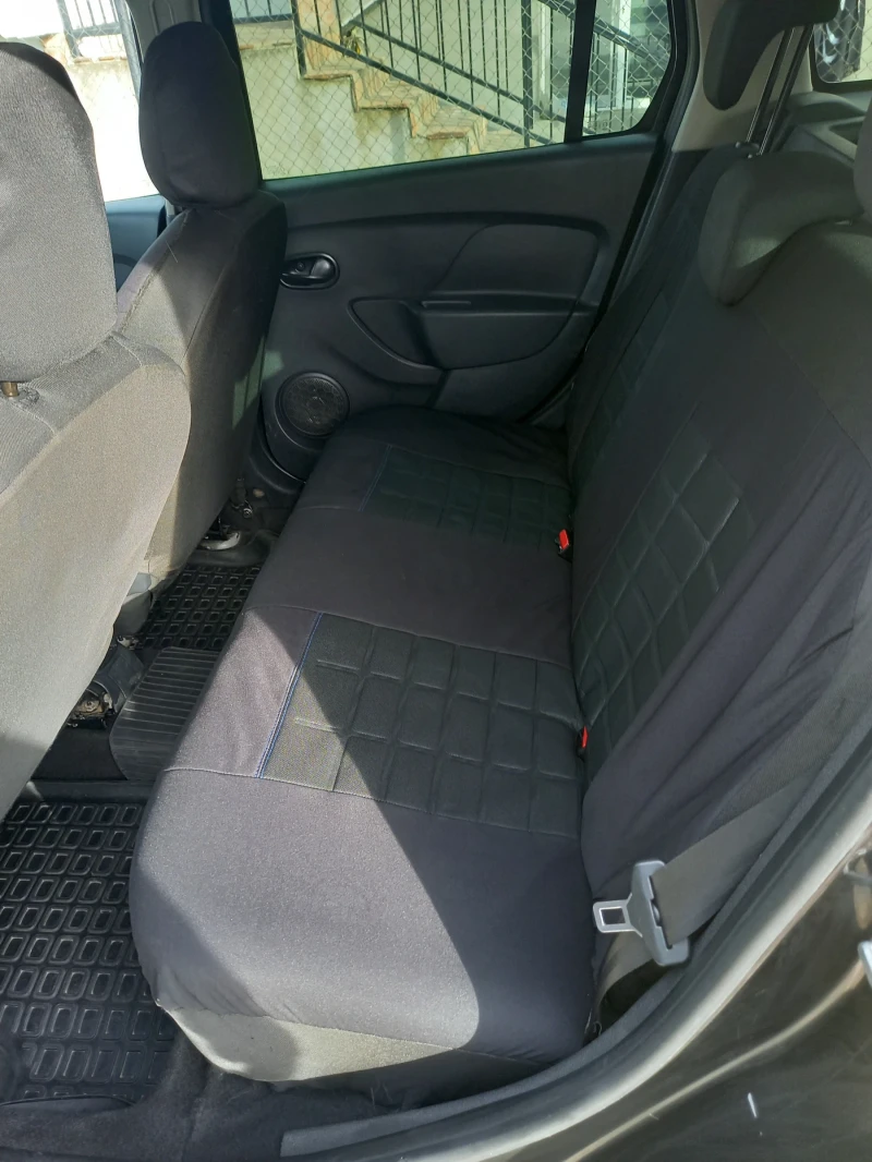 Dacia Logan, снимка 9 - Автомобили и джипове - 53024521