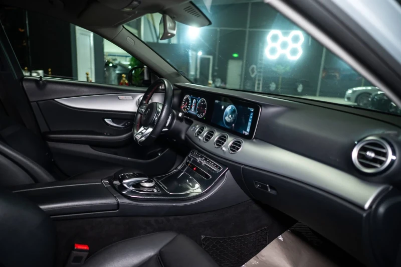 Mercedes-Benz E 220 D FULL AMG LINE FACELIFT BURMEISTER ЛИЗИНГ 100%, снимка 14 - Автомобили и джипове - 53104056