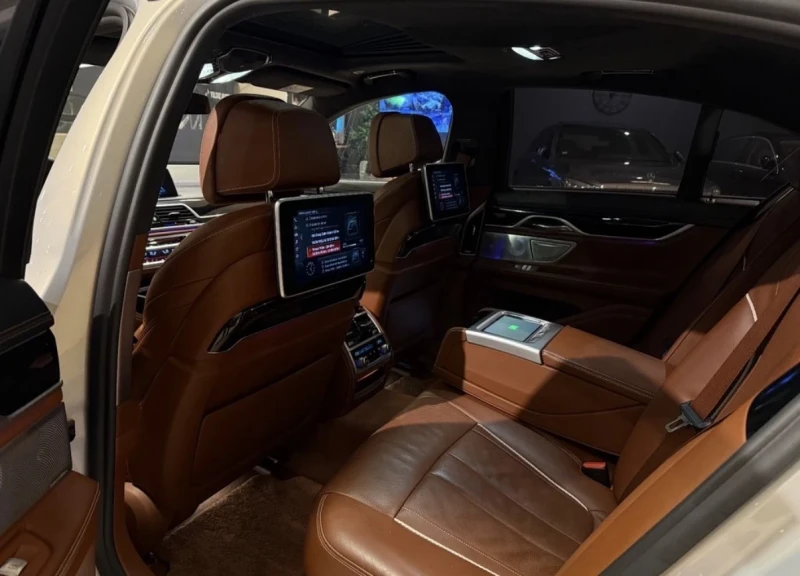 BMW 750 D/Xd/M-package/Bower&Wilkins/3xTv/Inividual/FULL, снимка 13 - Автомобили и джипове - 53194214