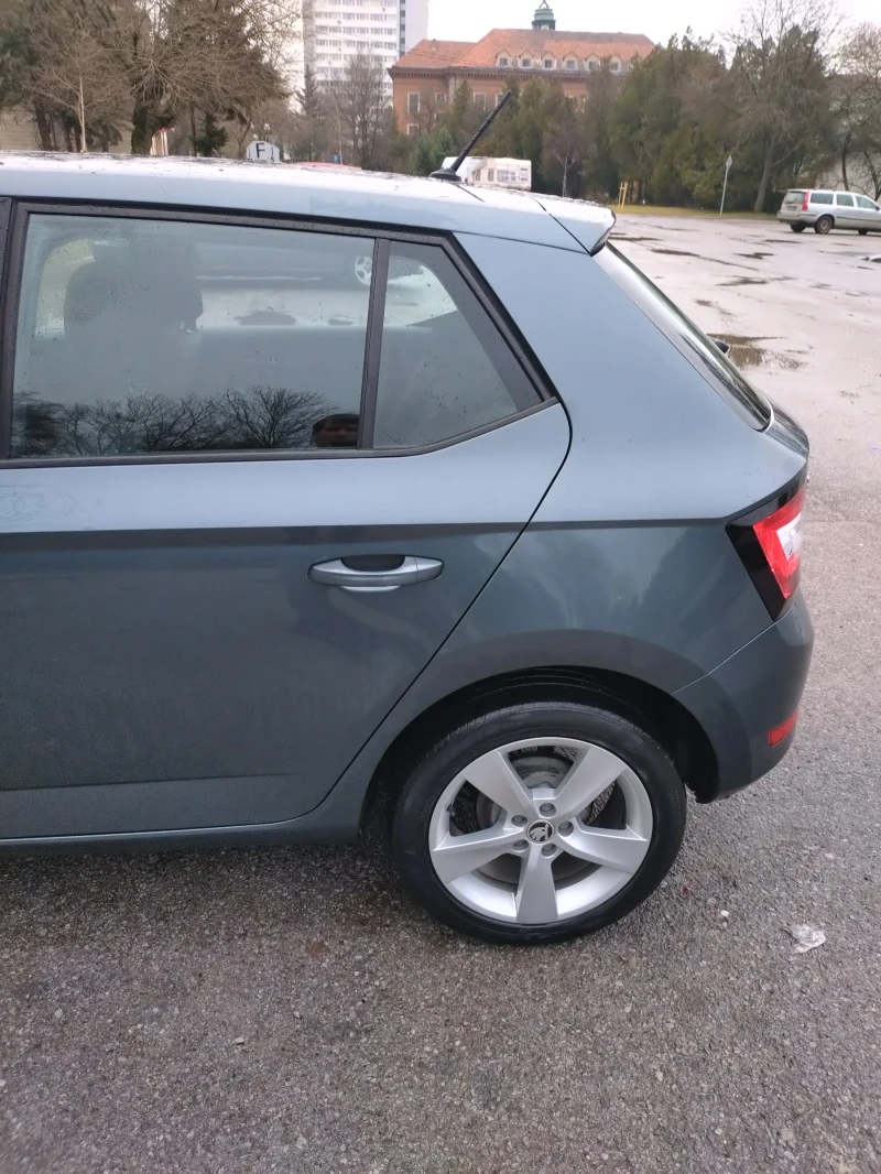 Skoda Fabia, снимка 6 - Автомобили и джипове - 53292486