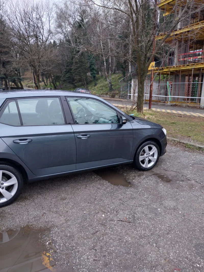 Skoda Fabia, снимка 3 - Автомобили и джипове - 53292486