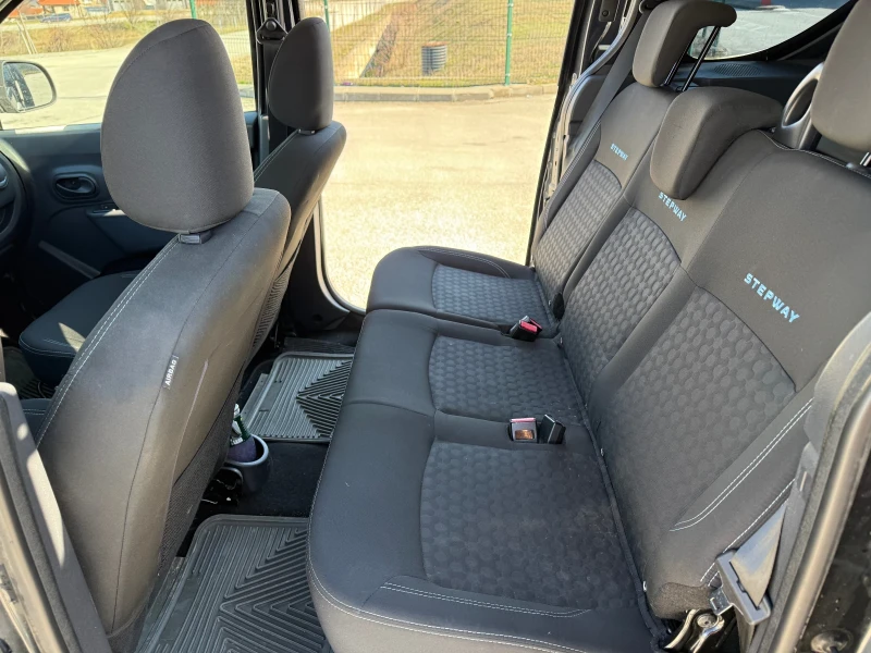 Dacia Dokker STEPWAY, снимка 9 - Автомобили и джипове - 53581345