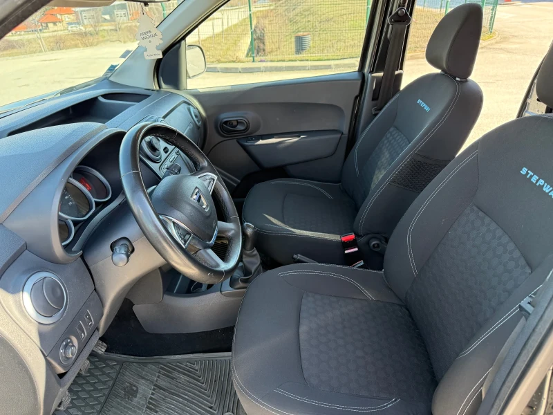 Dacia Dokker STEPWAY, снимка 8 - Автомобили и джипове - 53581345