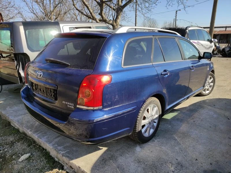 Toyota Avensis 2.2D-Cat, снимка 4 - Автомобили и джипове - 39858166