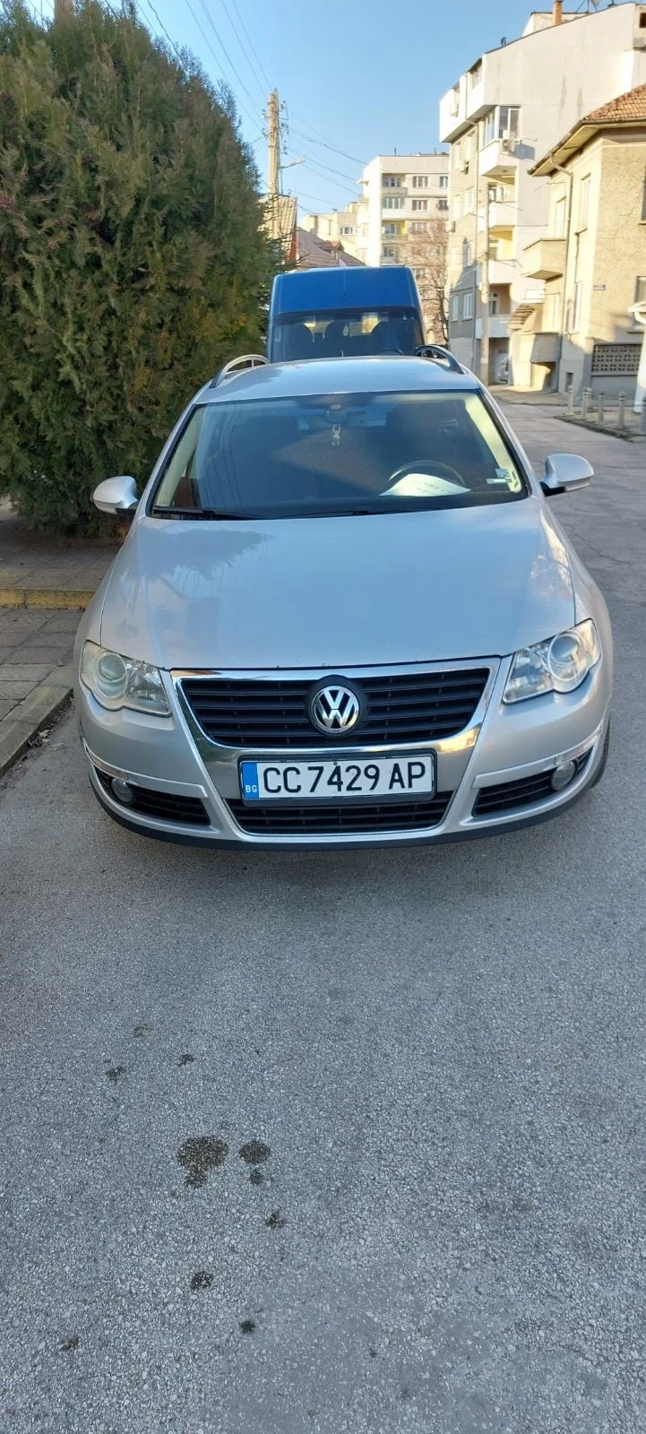 VW Passat Комби, снимка 2 - Автомобили и джипове - 48788903