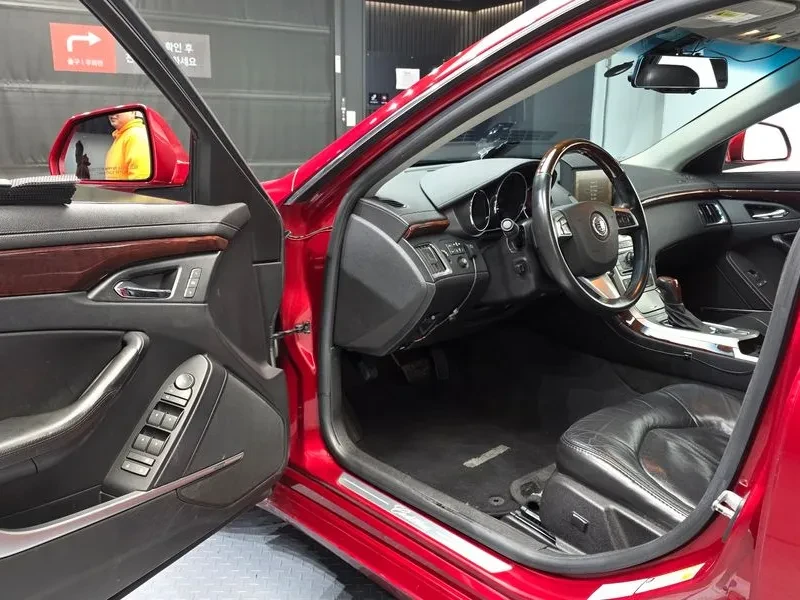 Cadillac Cts 3.6 AWD, снимка 11 - Автомобили и джипове - 54462365