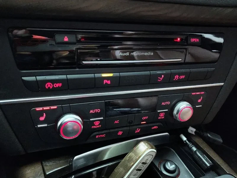 Audi A7 3.0 Tfsi Quattro Dynamic 4G  , снимка 15 - Автомобили и джипове - 54996484