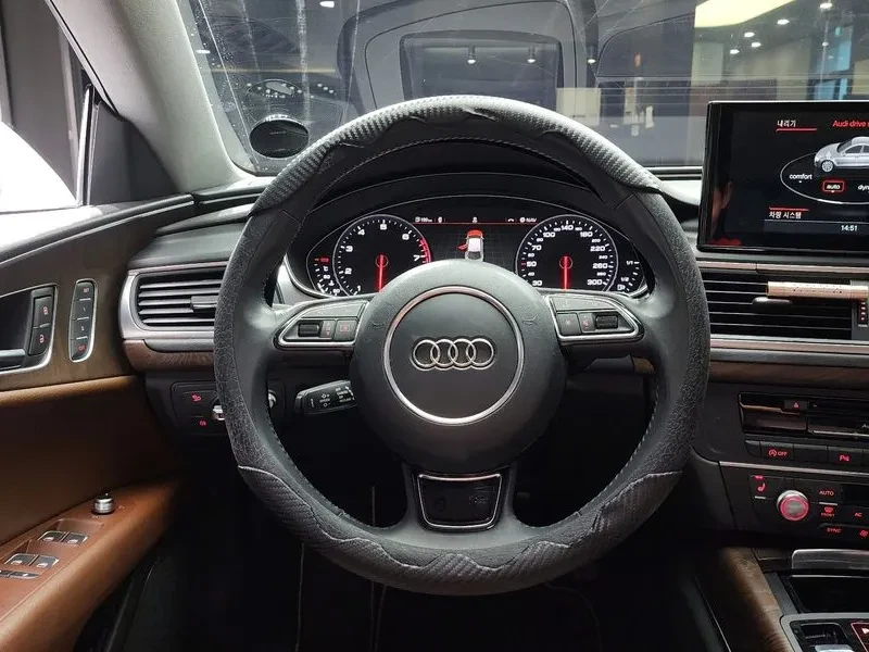 Audi A7 3.0 Tfsi Quattro Dynamic 4G  , снимка 14 - Автомобили и джипове - 54996484