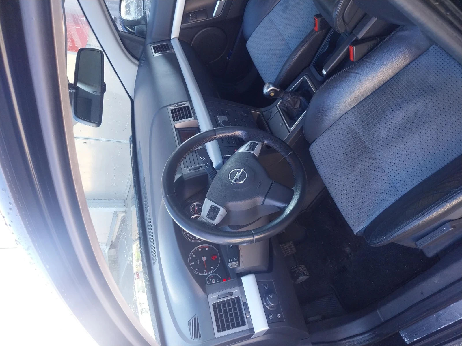 Opel Vectra 1.9 cdti 150k.c - изображение 10