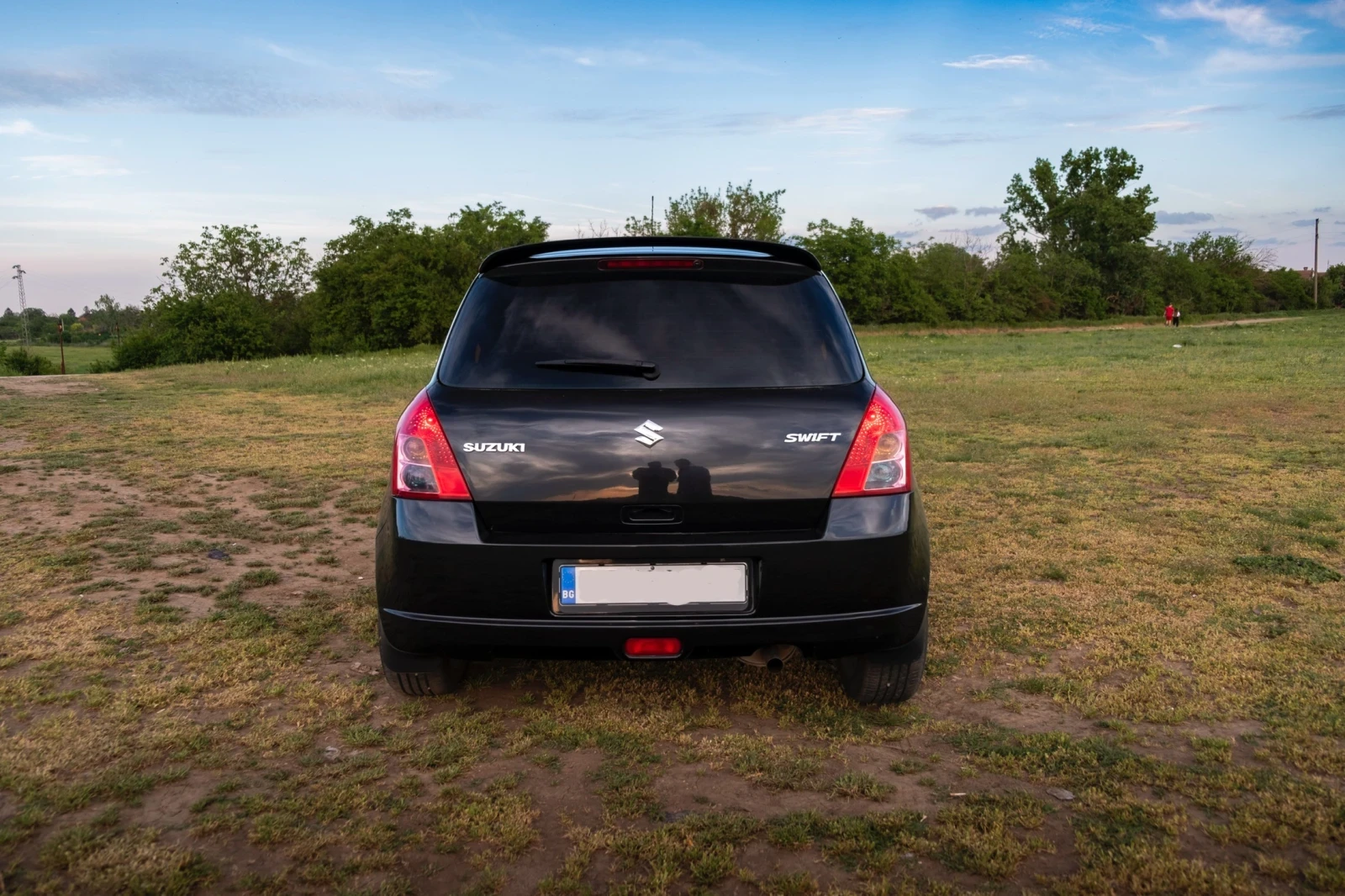 Suzuki Swift 1.3 - изображение 4