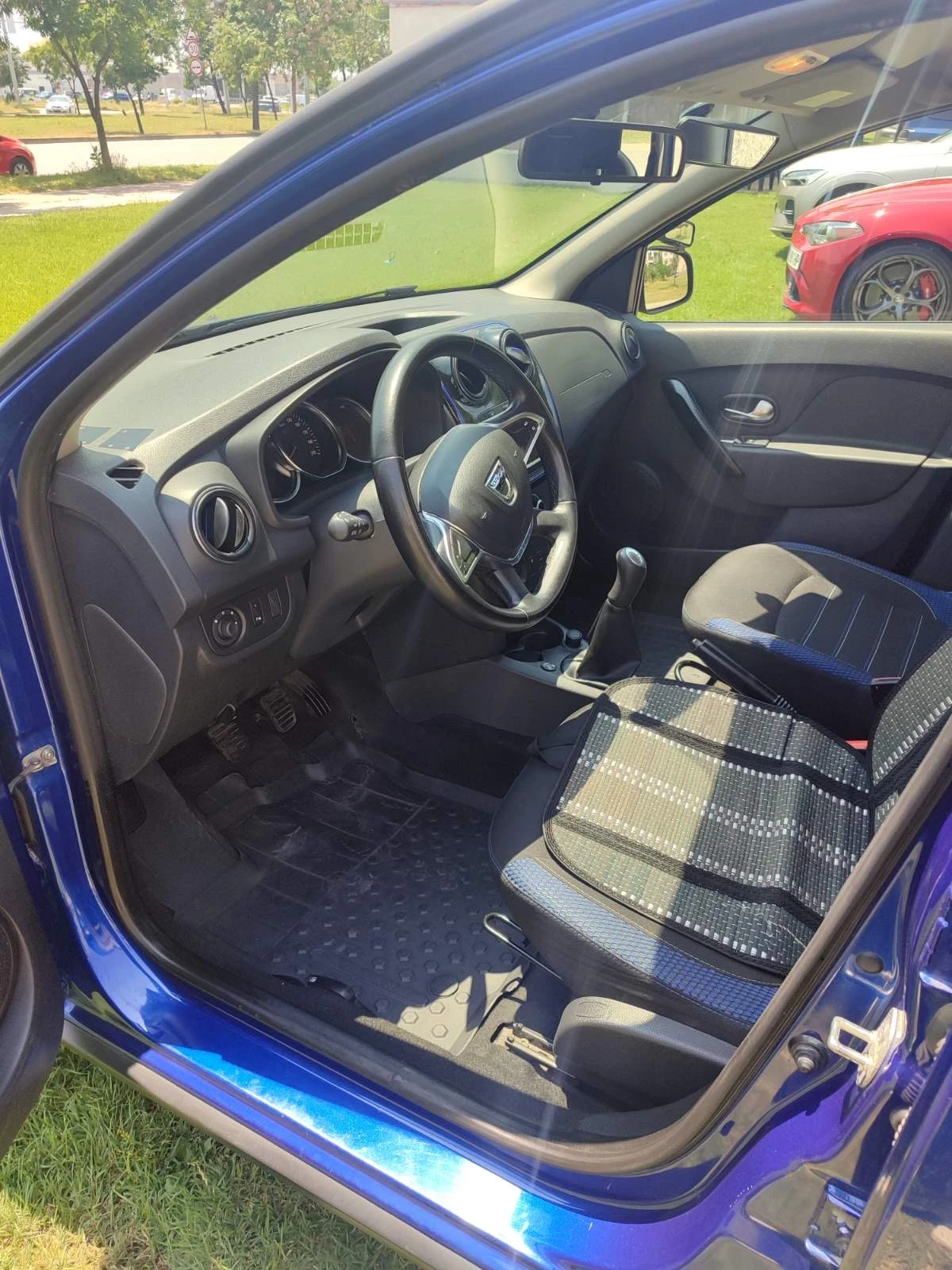 Dacia Sandero  - изображение 5