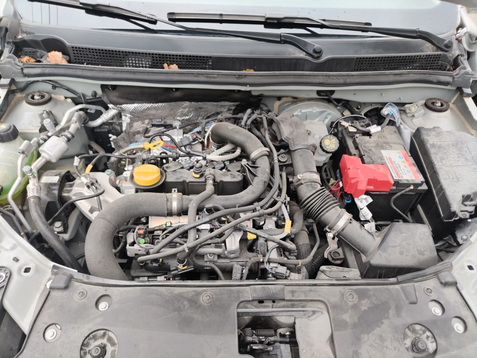 Dacia Jogger 1.0 LPG ШЕСТ СКОРОСТИ  - изображение 10