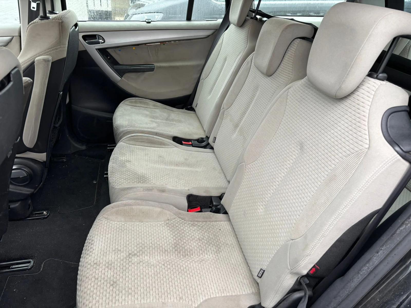 Citroen C4 Picasso / 1.6 HDI / 109 HP / AUTOMAT /  - изображение 10