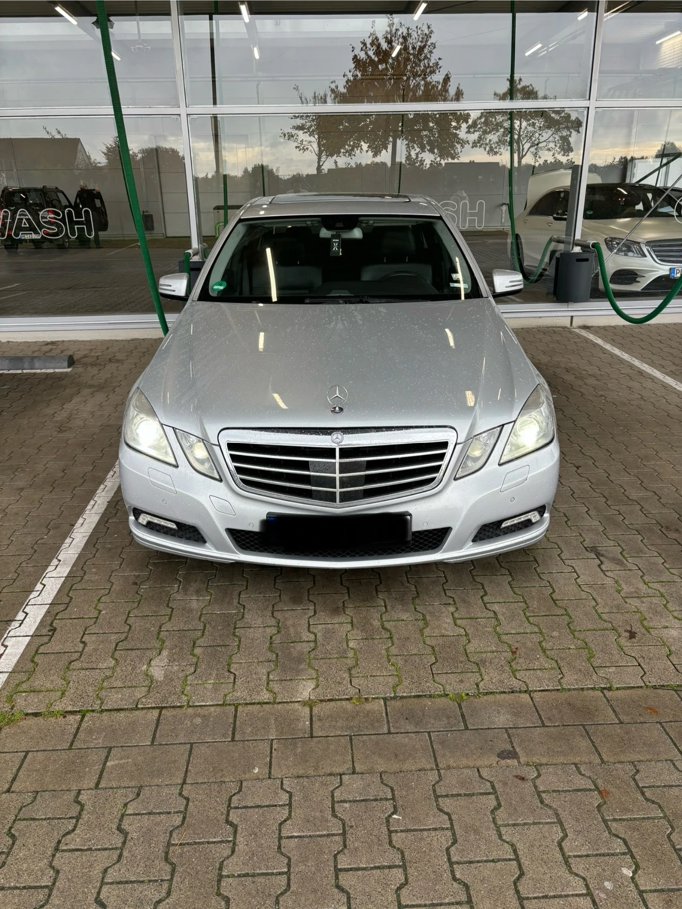 Mercedes-Benz E 350  - изображение 7