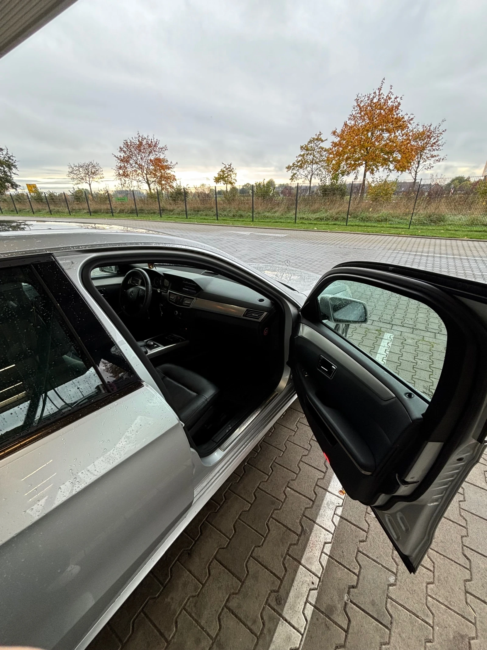 Mercedes-Benz E 350  - изображение 9