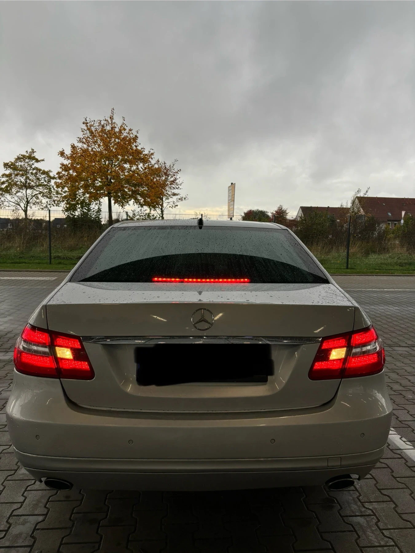 Mercedes-Benz E 350  - изображение 6