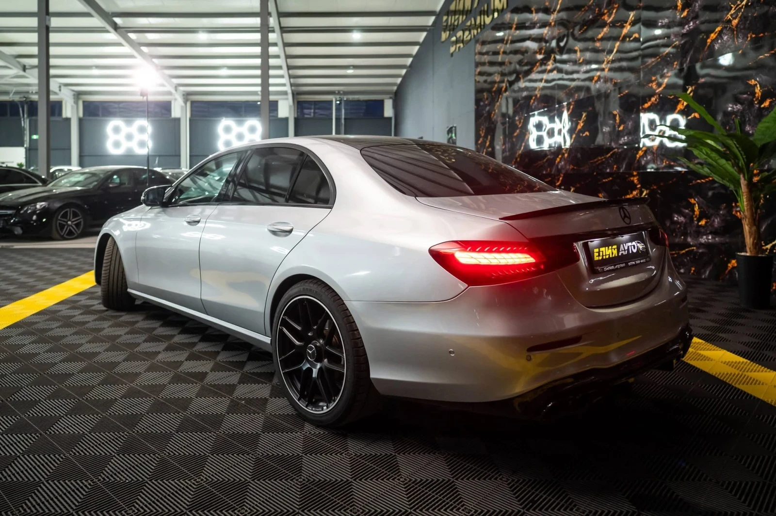 Mercedes-Benz E 220 D FULL AMG LINE FACELIFT BURMEISTER ЛИЗИНГ 100% - изображение 6