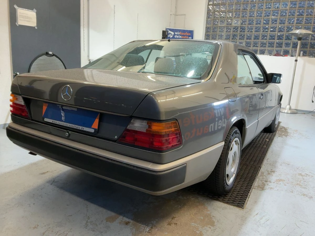 Mercedes-Benz E 230 CE 230 --- Отлично състояние, снимка 2 - Автомобили и джипове - 53847892