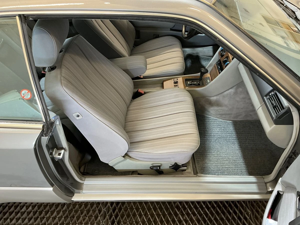 Mercedes-Benz E 230 CE 230 --- Отлично състояние, снимка 7 - Автомобили и джипове - 53847892